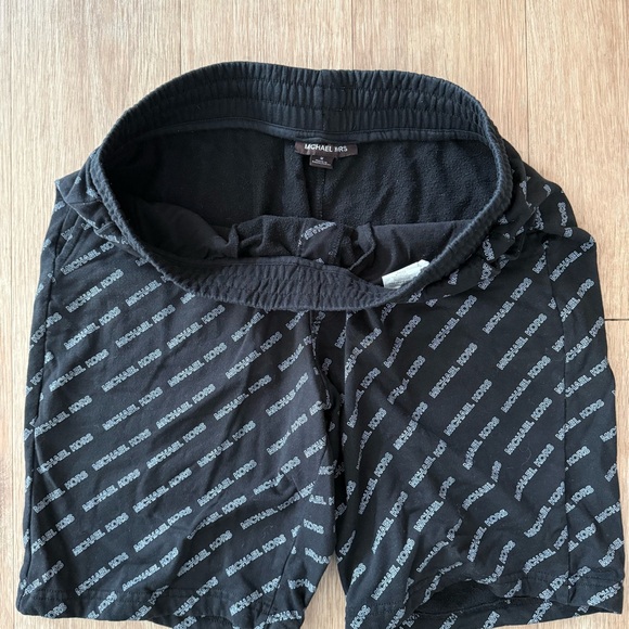Michael Kors Black Patterned Shorts - Picture 2 of 2